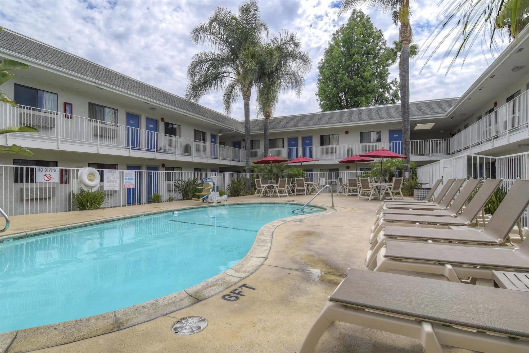 Motel 6-Baldwin Park, Ca - Los Angeles 외부 사진